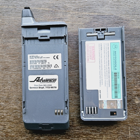 MOTOROLA | MicroTac 650 E vintage 1995 90s flip analog display cellular phone - Picture 6 of 9